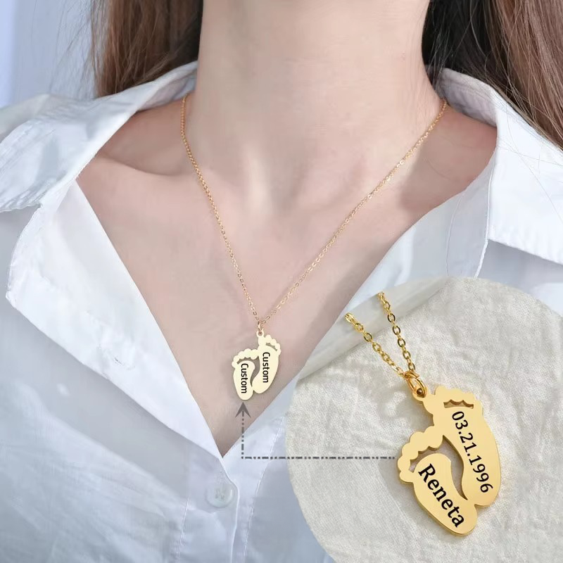 Collana Piedino con Nome Inciso