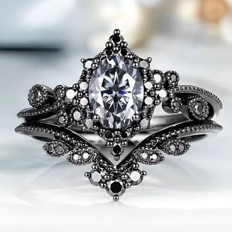 Anello Nero Intarsiato con Zirconi Preziosi