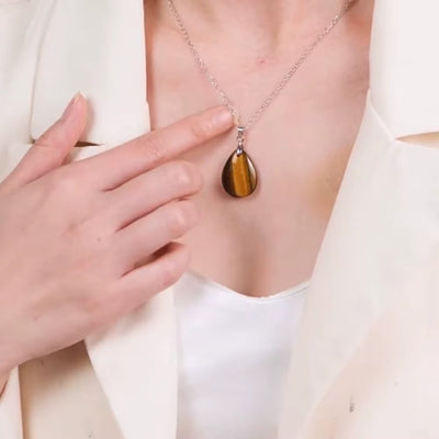 Collana Goccia di Pietra Naturale – Minimal Chic
