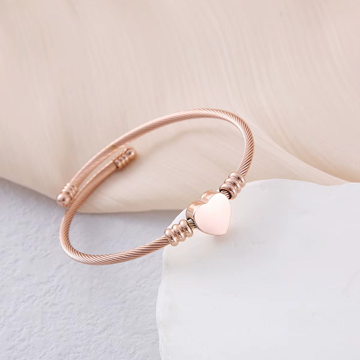 Bracciale Cuore Minimal in Acciaio Inossidabile