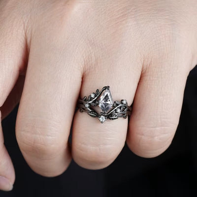 Anello Nero con Zirconi Geometrici