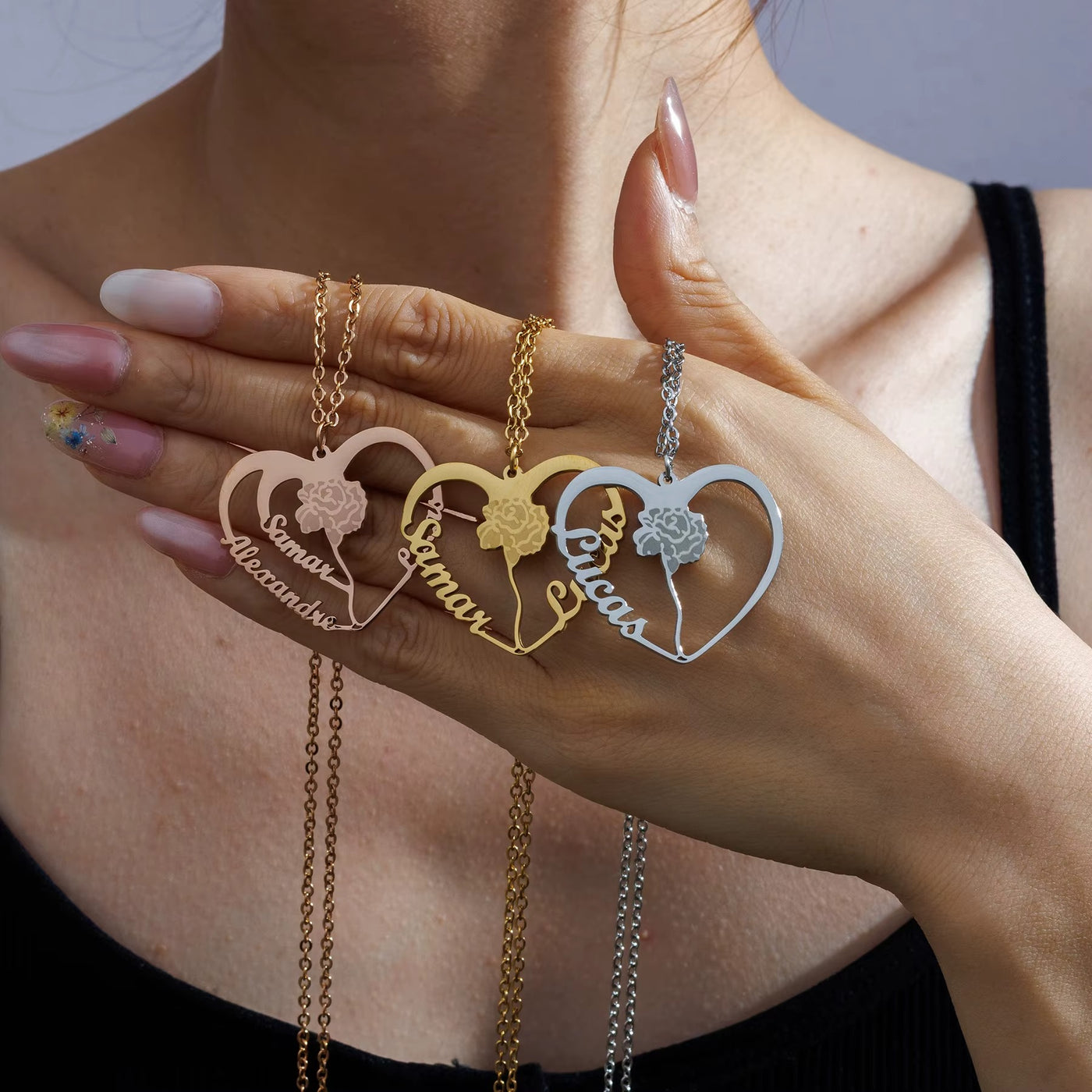 Collana Cuore con Fiori Incisi –  Nomi Personalizzati