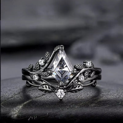 Anello Nero con Zirconi Geometrici