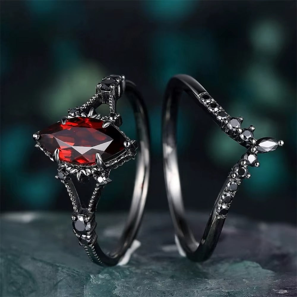 Anelli da Donna in Nero con Cristallo Rosso e Zirconi – Set 2 pezzi